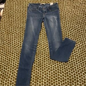 HOLLISTER Regular Wash Blue Skinny Jeans